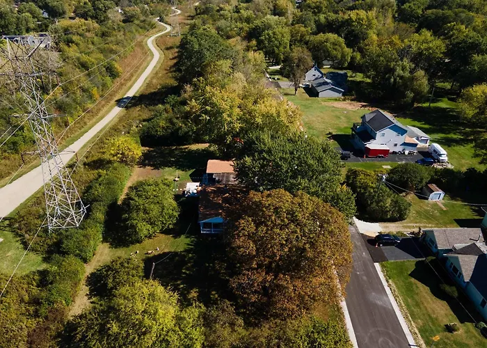 Holiday home Greenway Getaway-private Huge Outdoor Fun, Game,navy Beach Park
