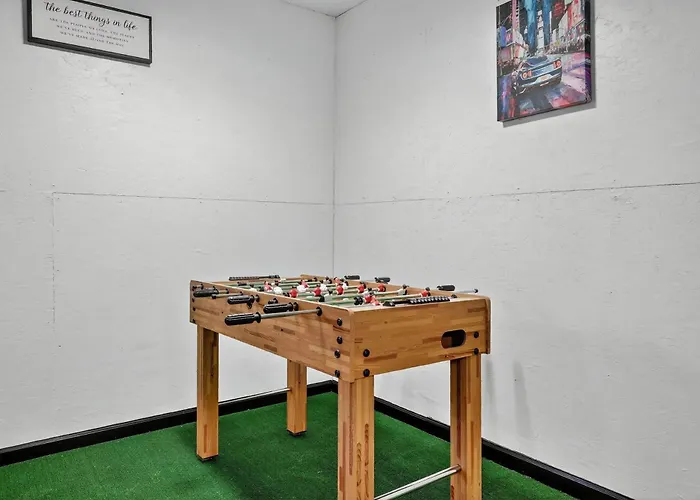Holiday home Greenway Getaway-private Huge Outdoor Fun, Game,navy
