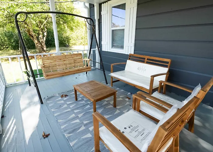 Greenway Getaway-private Huge Outdoor Fun, Game,navy