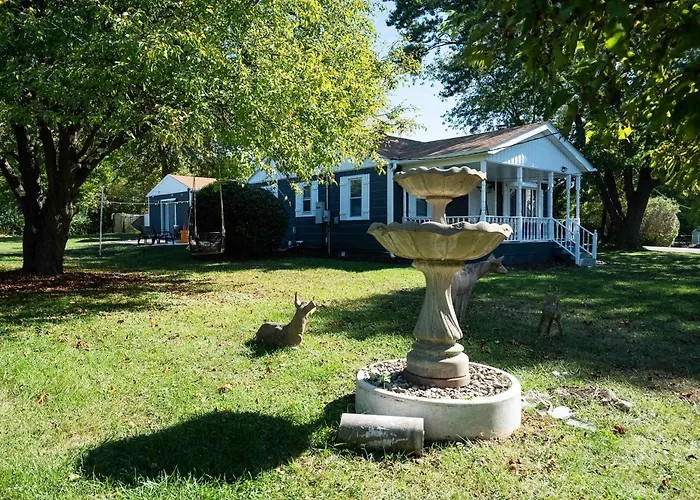 Greenway Getaway-private Huge Outdoor Fun, Game,navy Beach Park