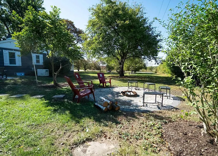 Greenway Getaway-private Huge Outdoor Fun, Game,navy