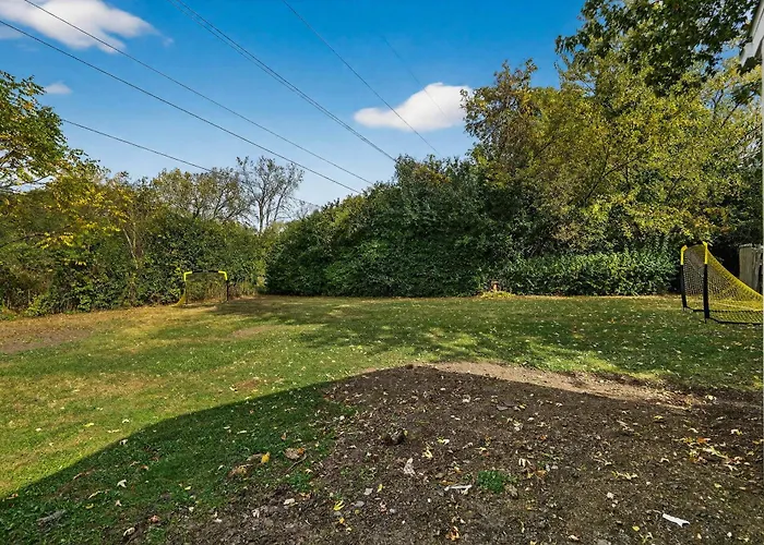 Greenway Getaway-private Huge Outdoor Fun, Game,navy Holiday home